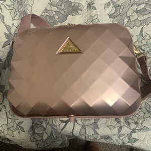 Triforce Beauty Case. New without tag- never used- Rose Gold/ Pink-